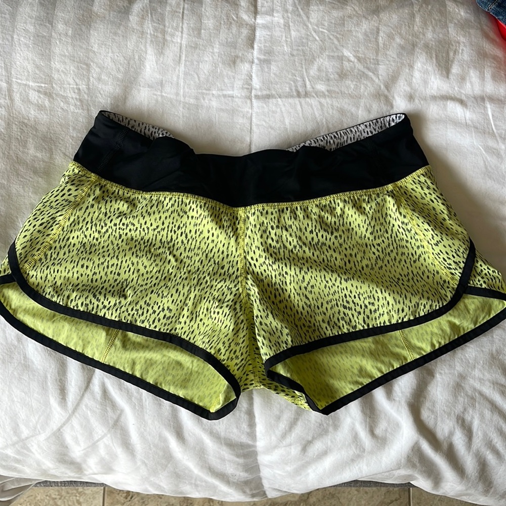 Lululemon speed it up shorts - low rise, 2.5inch inseam